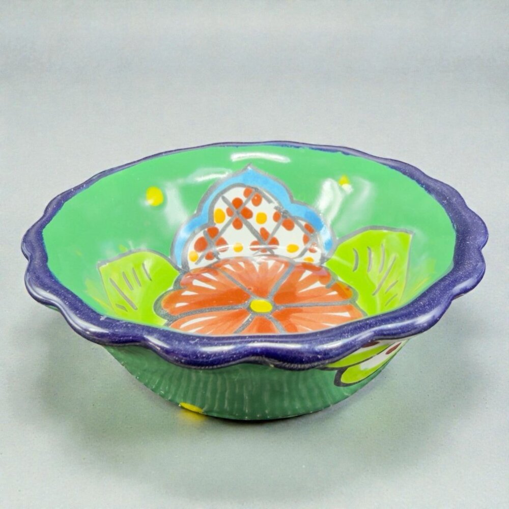 Vintage Hand Made Mexico Pottery Talavera 4inch Dish Salsa Bowl Container Decor